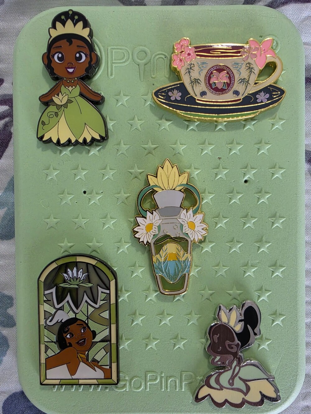 TIANA LOUNGEFLY DISNEY PIN BUNDLE - 5 pins, PinFolio, BRAND NEW